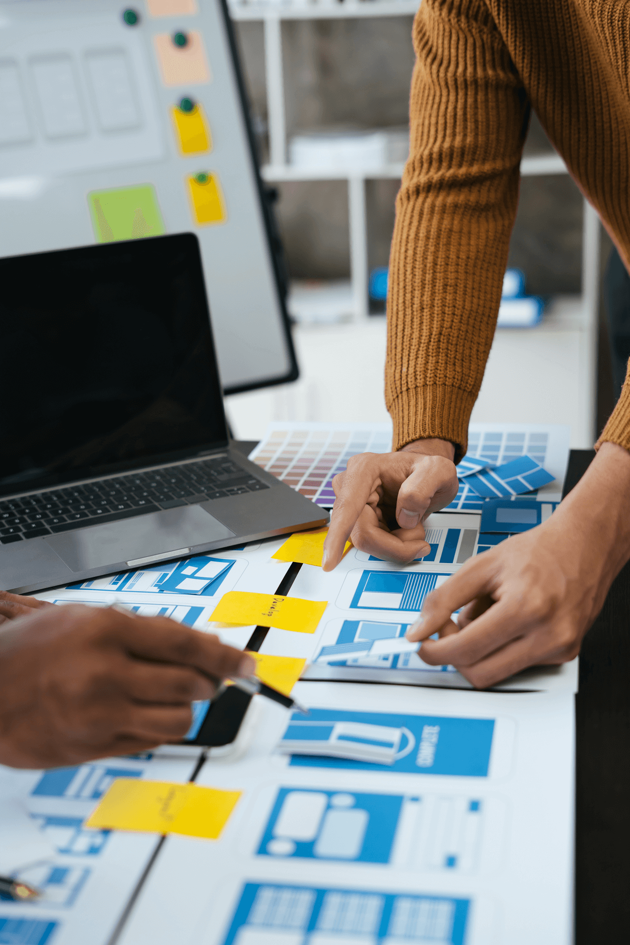 Jahrespraktikum Gestaltung FOS 1 - HMC Systemhaus OHG