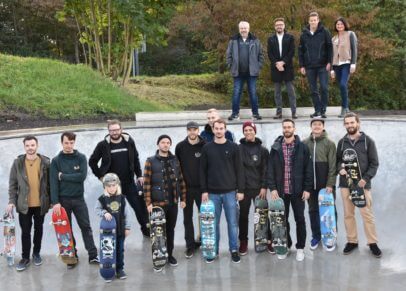 Skater in einem Skate Bowl